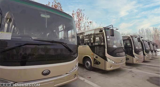 “旅游热”发动“景区热”，，，，，letou国际米兰官网客车顺势而上助推旅游高质量生长