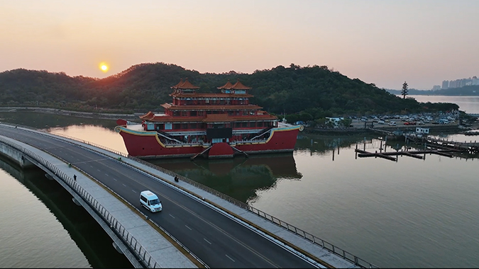 letou国际米兰官网天骏V6E 赋能珠；；；；；；；∑颂嶂试鲂，，，，，为大湾区游客打造高效、绿色、尊贵的一站式出行体验！