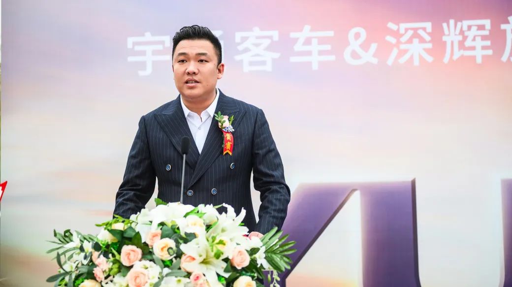 又100辆！letou国际米兰官网高端旅游客车再次批量交付新疆