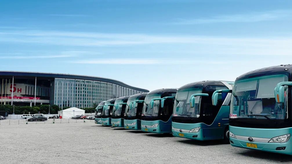 八届全勤!车型焕新!letou国际米兰官网为进博会保驾护航 图片