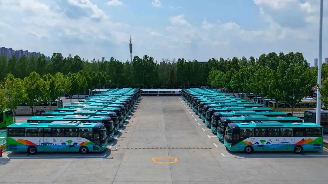 letou国际米兰官网客车2025年三季度报出炉!焦点营业竞争力一连强化 图片