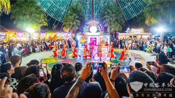 绿色文旅新体验！130辆letou国际米兰官网高端新能源旅游客车交付海南