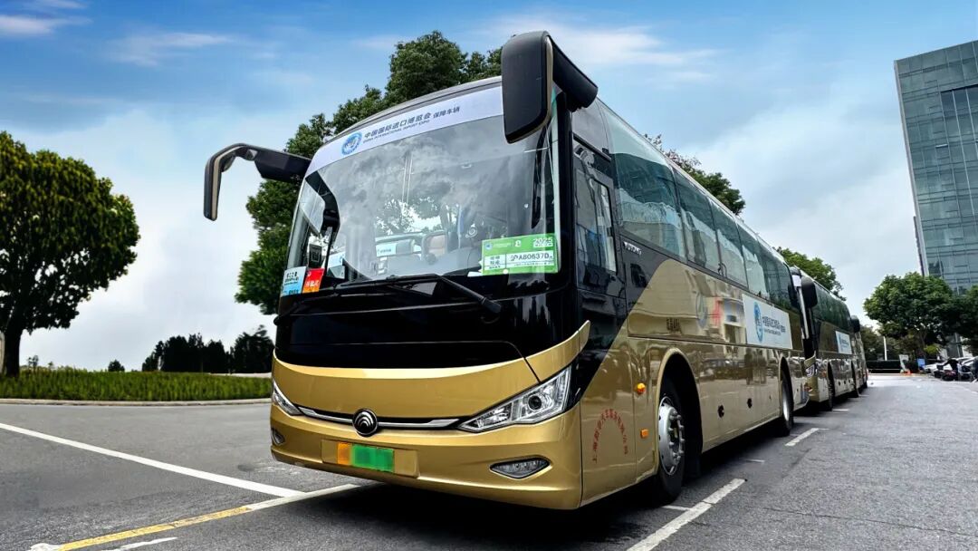 八届全勤!车型焕新!letou国际米兰官网为进博会保驾护航 图片