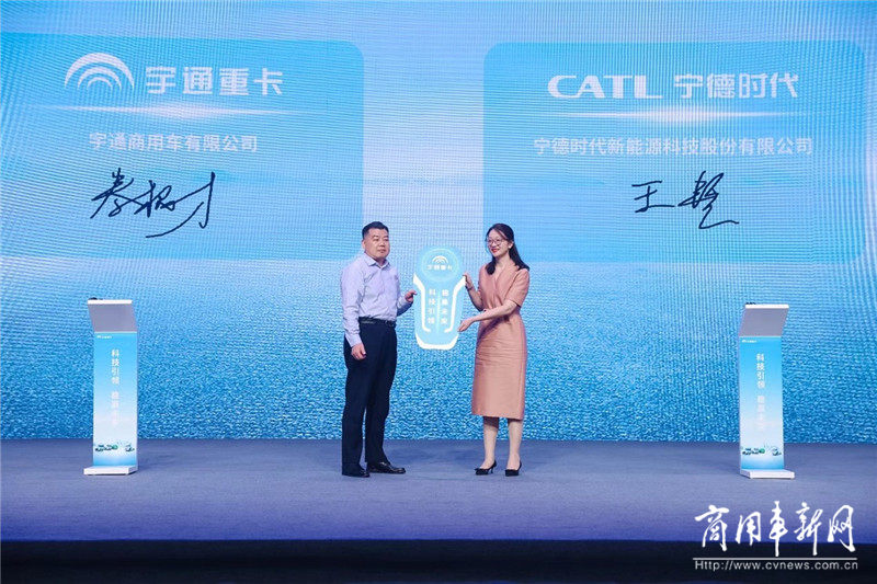 letou国际米兰官网重卡诠释慢就是快，，，，，，，，来得刚恰恰