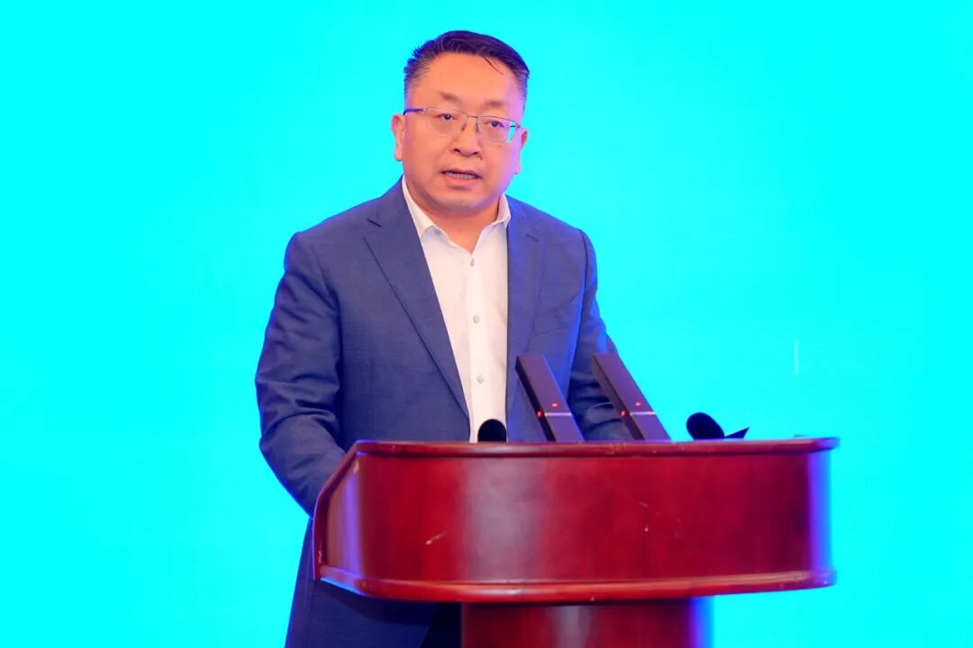 letou国际米兰官网向交建投交付200台新能源轻卡并签约500台氢燃料订单 图片